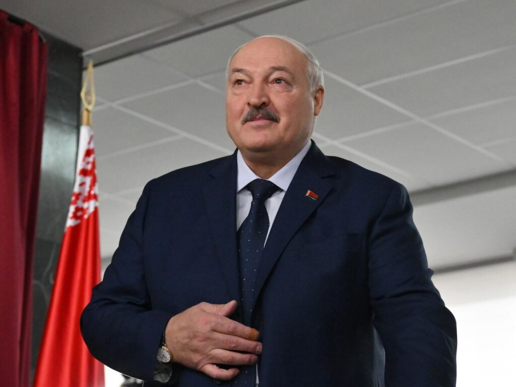 Александр Лукашенко – шлях до влади, політика та вплив на Білорусь александр лукашенко